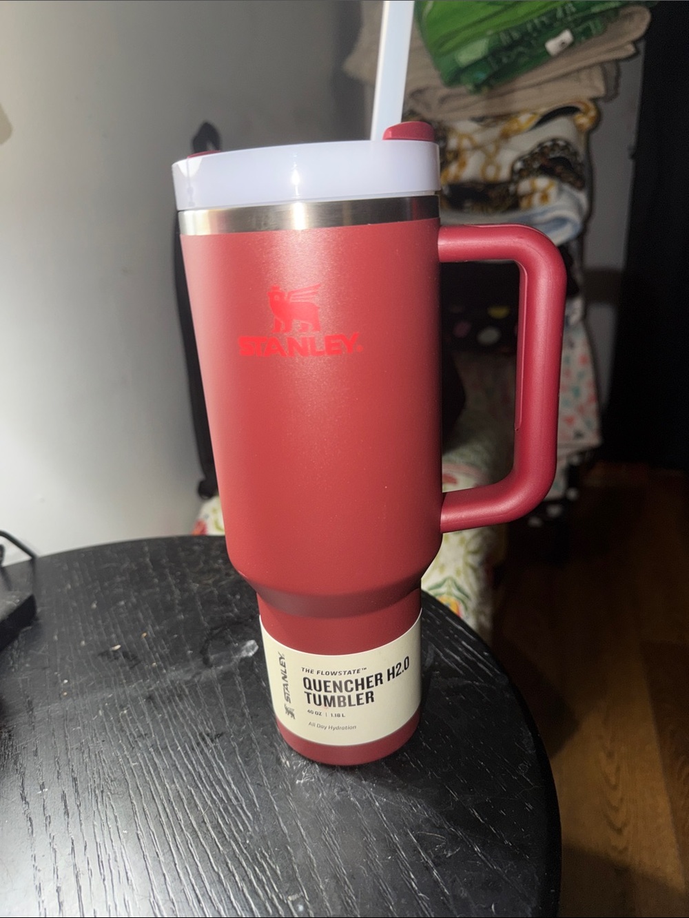 40oz maroon color Stanley tumbler with straw lid
